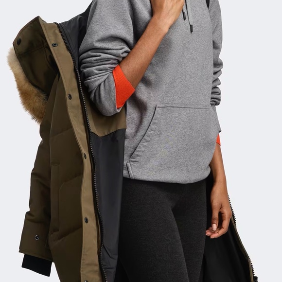 Canada Goose Shelburne Parka Coat Women’s Small - Picture 10 of 16